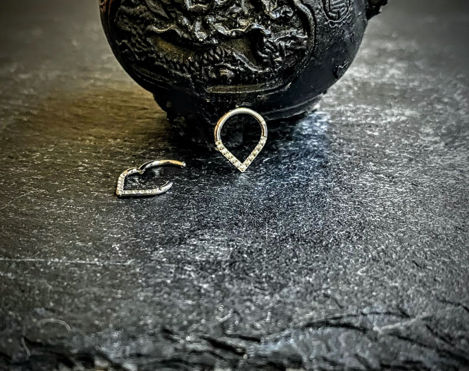 SKU: SG3097. Material: G23/ASTM F136 titanium, 1.2 x 8 mm.